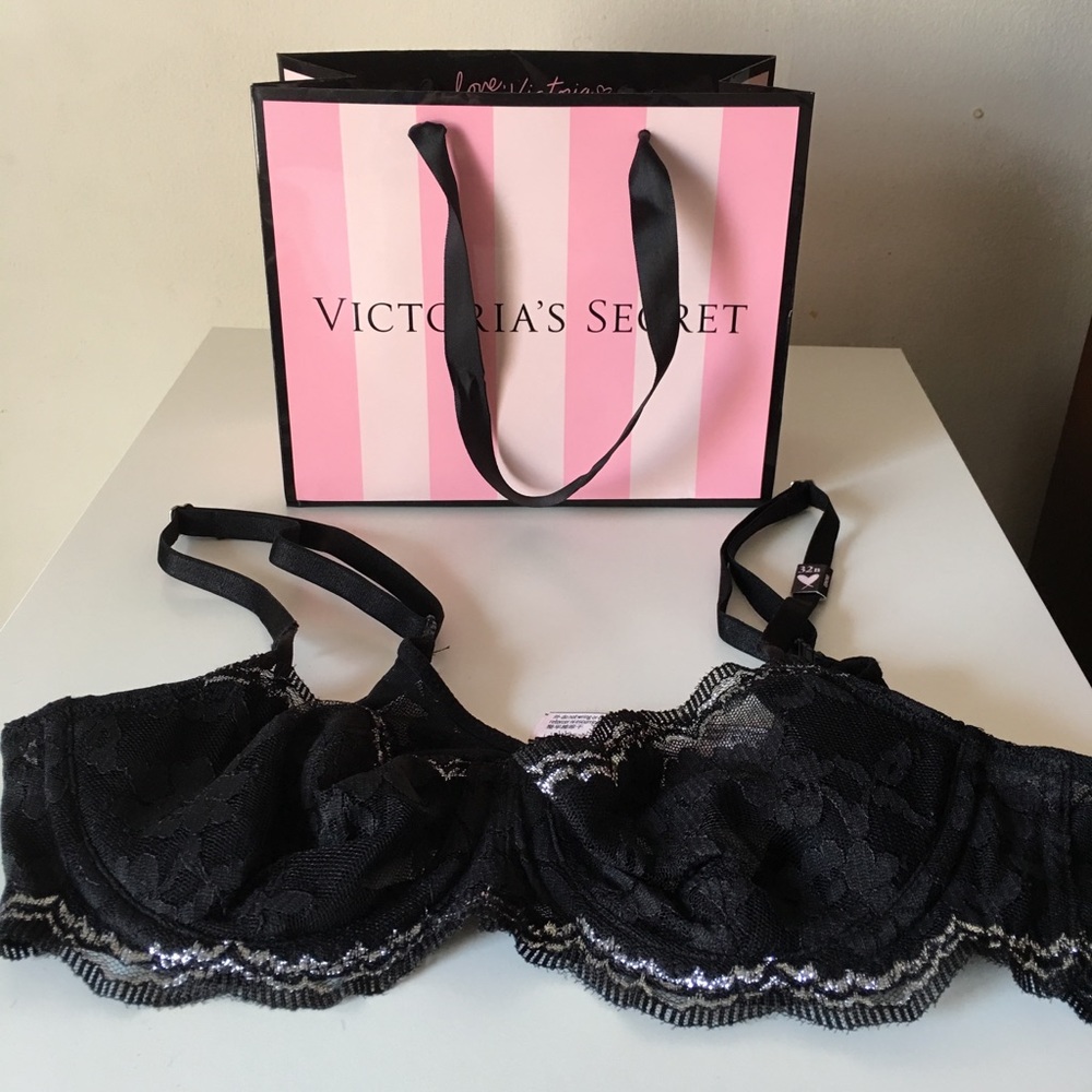 VS Wicked Unlined Uplift Bra